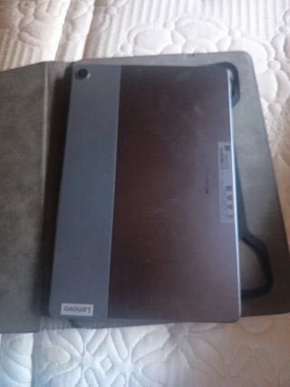 Tablet Negra con Funda