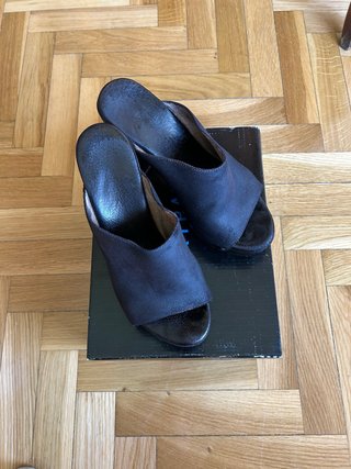 Zuecos plataforma negros talla 39