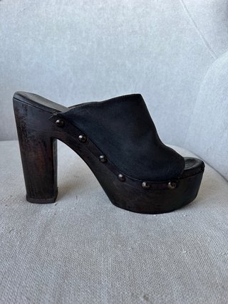 Zuecos plataforma negros talla 39