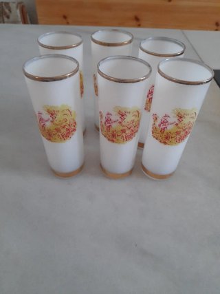 Juego 6 vasos antiguos decorados