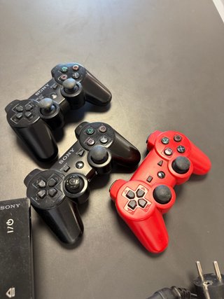 PS3 74GB con 3 controller
