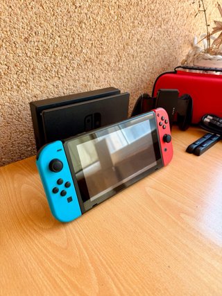 Nintendo Switch + Accessori