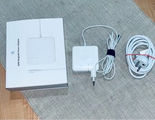 Cargador Apple 60W MagSafe Power Adapter A1278