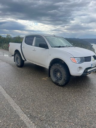 Mitsubishi L200 2011