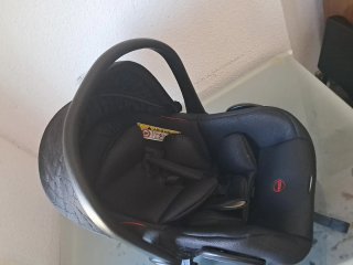Silla de coche para bebé negra