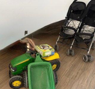 Tractor a pedales John Deere y silla gemelar