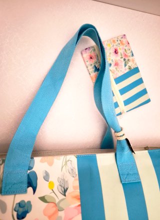 Bolso de playa rayas y flores