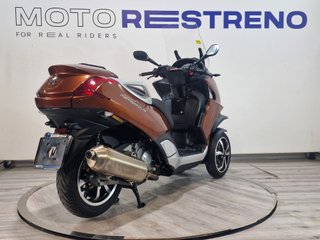 PEUGEOT METROPOLIS 400