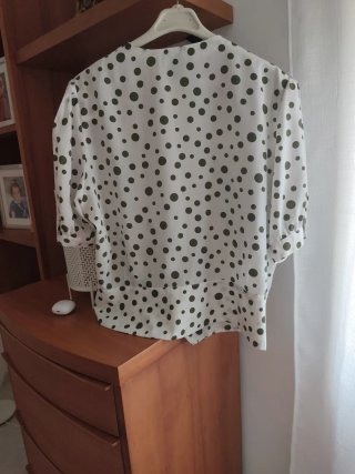 Blusa de señora con lunares