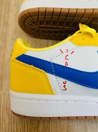 Nike Jordan 1 Low Amarillo y Azul