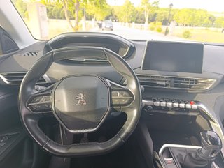 Peugeot 5008 1.5 BlueHDi 130 CV de 7 plazas