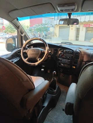 Hyundai H-1 2004