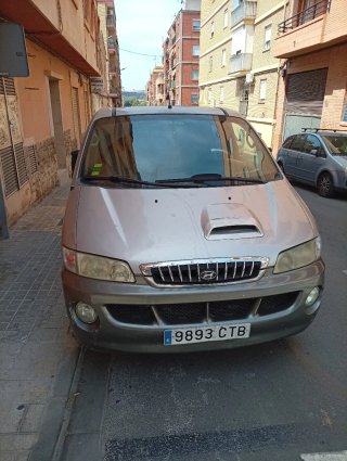 Hyundai H-1 2004