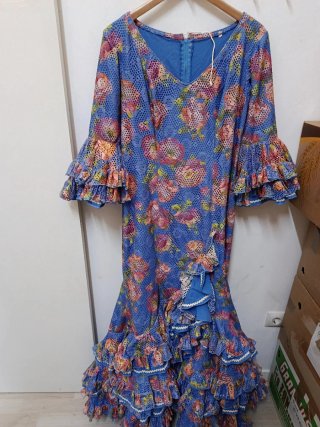 Traje de flamenca rojo volantes