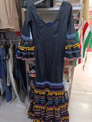 Traje de flamenca rojo volantes