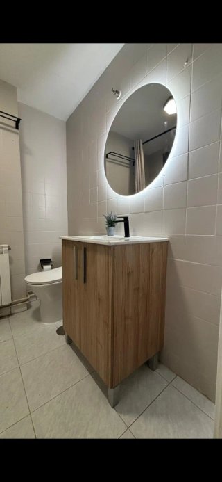 Piso 80 m. 3 hab semireformado centrico 2 terrazas