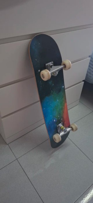Skate Negro con Logo Blanco