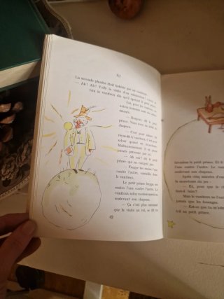 Libro en francés. Le Petit Prince. Editado en 1946