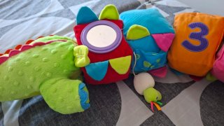 Cocodrilo de peluche estimulantepara bebés