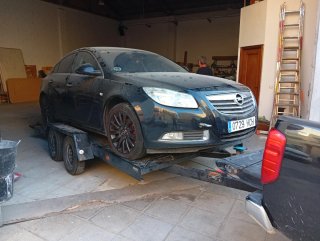 Transporte vehículos con remolque plataforma