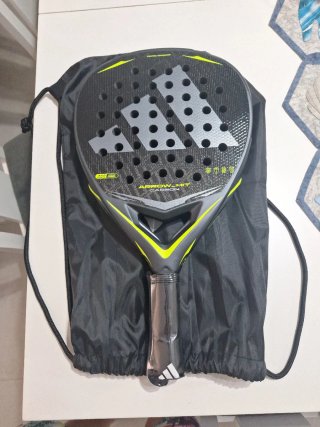 Pala de pádel Adidas Arrow Hit Carbon