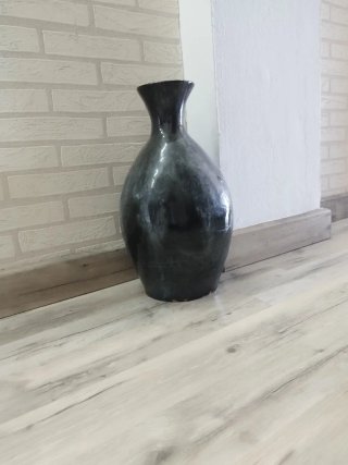 Jarrón de cerámica azulado metalico