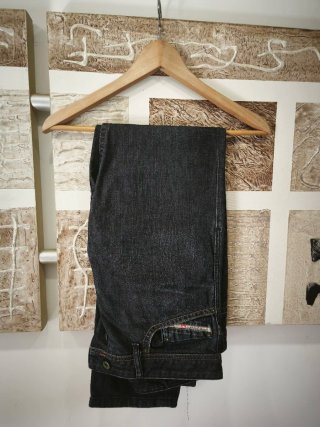 Diesel Braddom W31 L34 Regular Slim-Carrot Jeans
