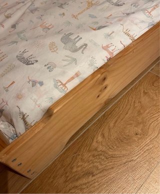 Cama Montessori como nueva