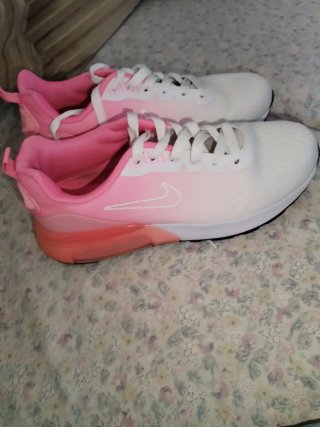 Deportivas Nike Blancas y Rosas