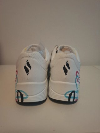 Deportivas Skechers Talla 37 Corazones