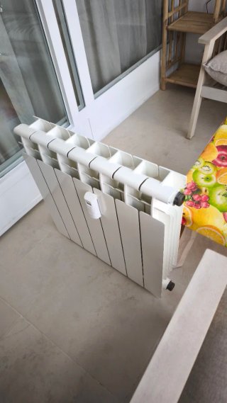 Radiador Ferroli Xian 7 módulos blanco