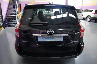Toyota RAV4 2.2 D-4D Executive 4x4 150cv Aut.
