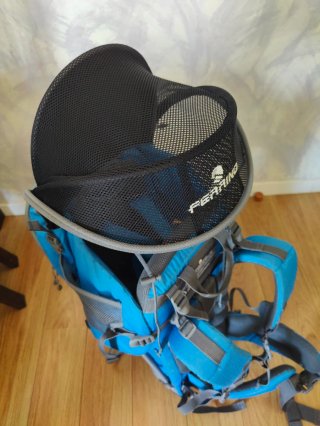 Parasol Ferrino para mochila de travesía