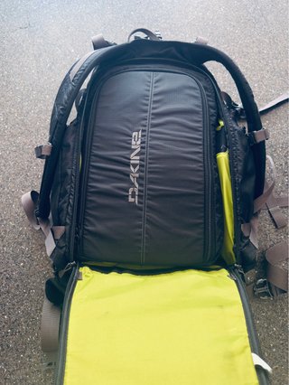 Mochila Dakine Sequence 33L con ICU extraíble