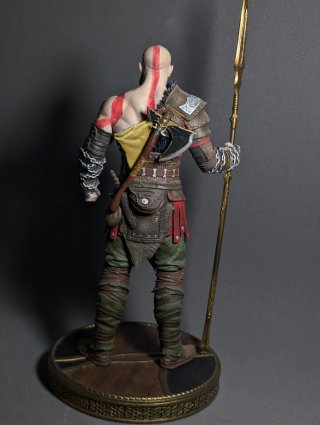 Statuina di Kratos di God of War Ragnarök