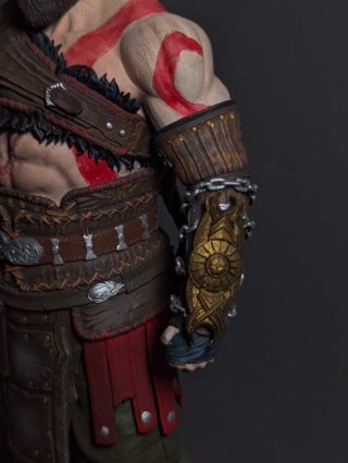 Statuina di Kratos di God of War Ragnarök