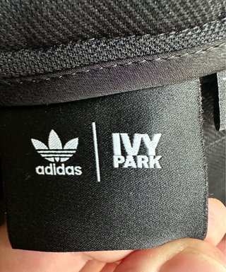 Adidas x Ivy Park Shorts Negros. 4XL