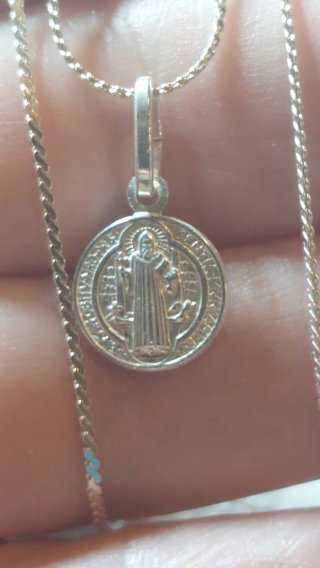 Cadena de 45cm y Medalla de Plata de Ley