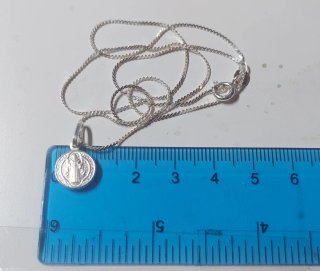 Cadena de 45cm y Medalla de Plata de Ley