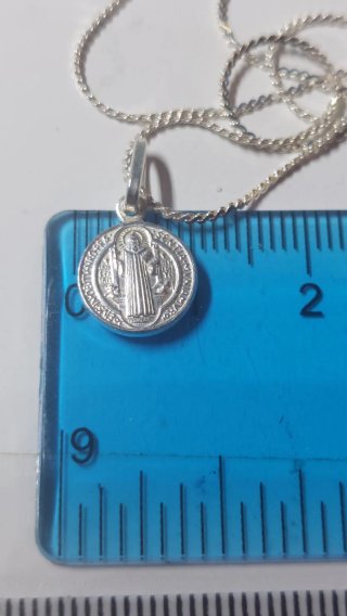 Cadena de 45cm y Medalla de Plata de Ley
