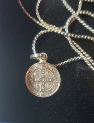Cadena de 45cm y Medalla de Plata de Ley