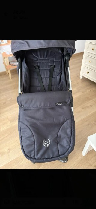 Silla de paseo negra