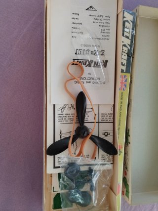 Modelli aerei Keil Kraft Eeze Bilt Airacobra e Me 109
