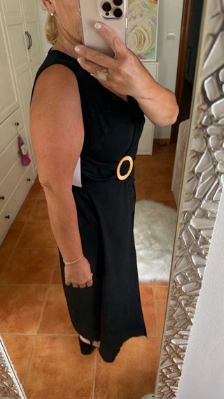 Vestido negro largo con anilla en cintura