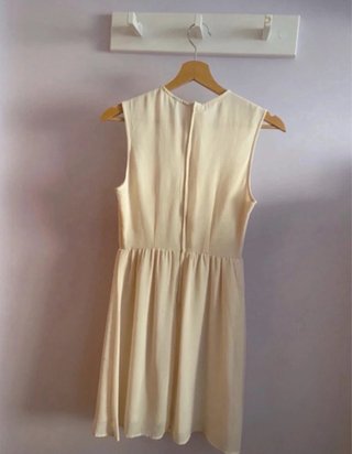 Vestido H&M beige con encaje