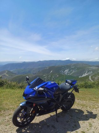 Yamaha R7 2023 - Moto Deportiva
