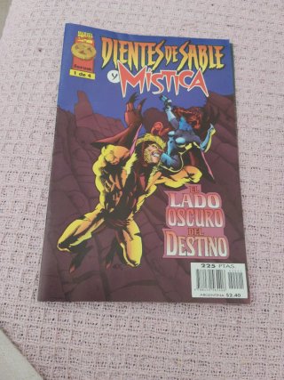 Comic Colección de 4 n* DIENTES DE SABLE Y MISTICA