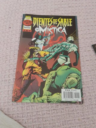 Comic Colección de 4 n* DIENTES DE SABLE Y MISTICA