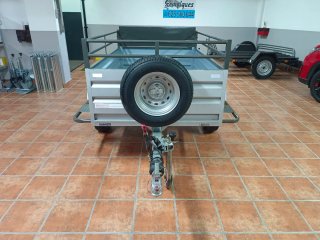 Remolque Basculante con freno de inercia