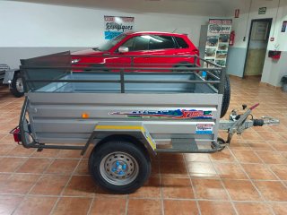 Remolque Basculante con freno de inercia